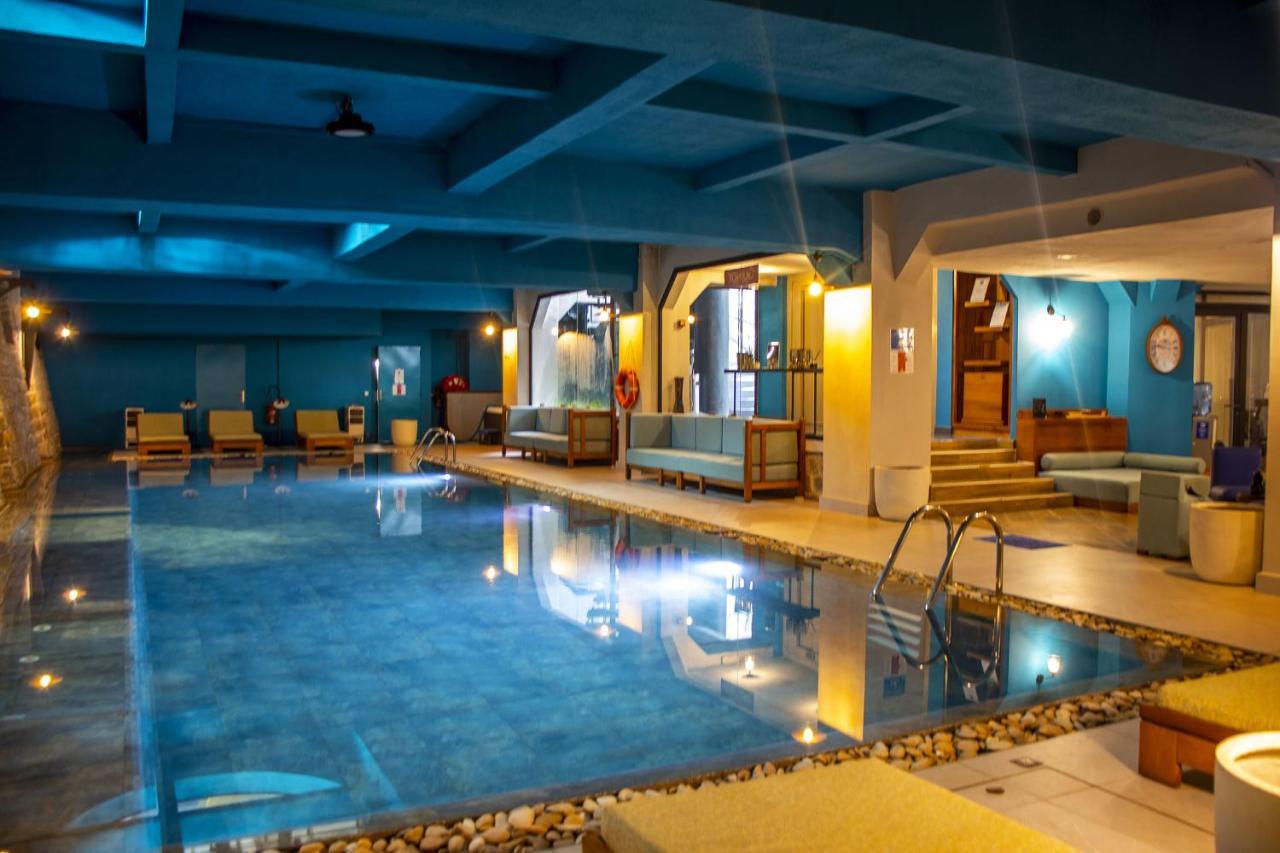Le Louvre Hotel & Spa Антананариву Экстерьер фото
