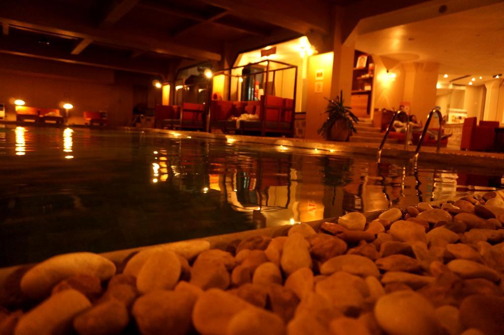 Le Louvre Hotel & Spa Антананариву Экстерьер фото