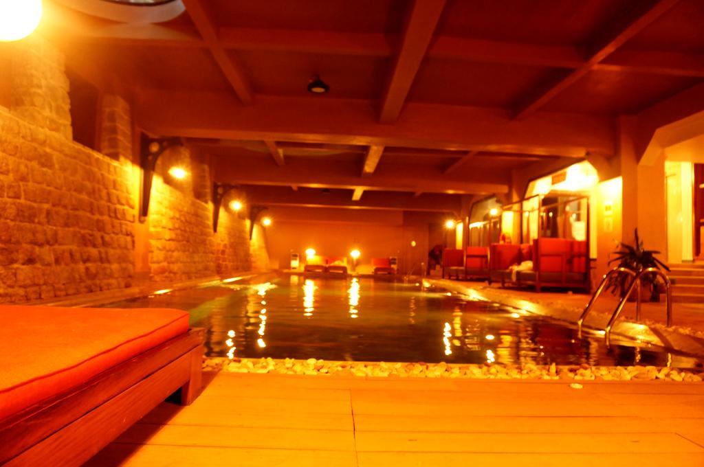 Le Louvre Hotel & Spa Антананариву Экстерьер фото
