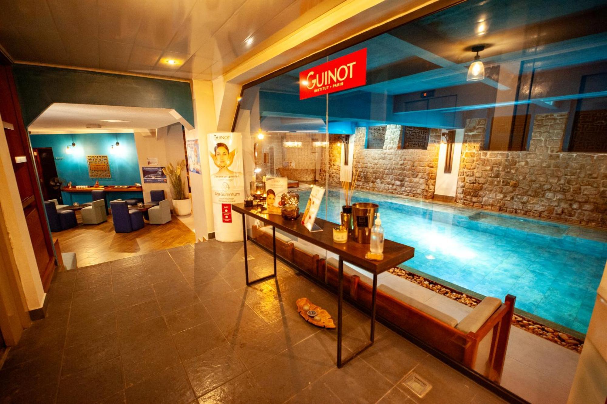 Le Louvre Hotel & Spa Антананариву Экстерьер фото